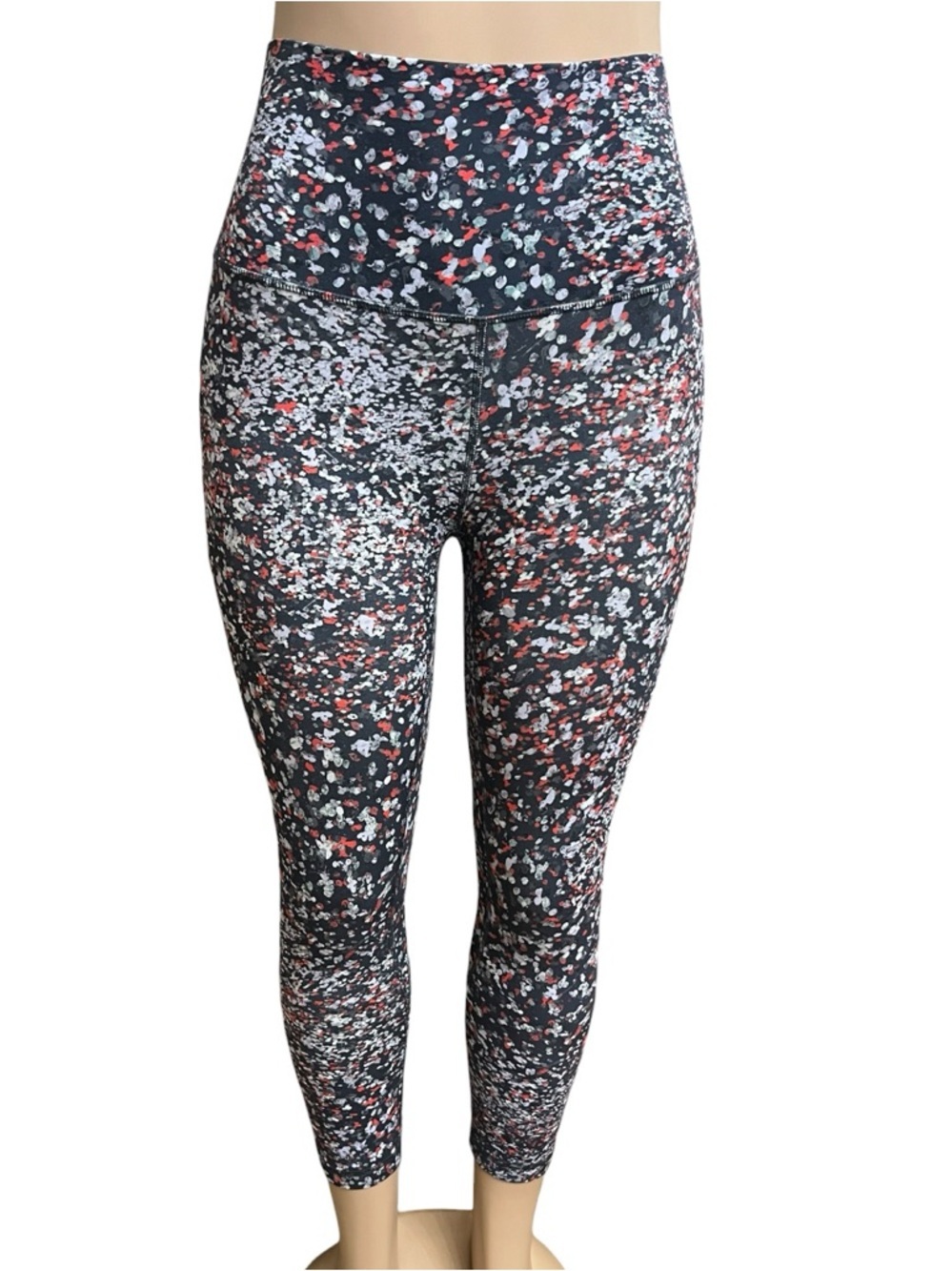 Lululemon Align Crop - Picture 2 of 8